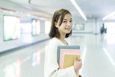 2024年如何报考中国人民大学在职研究生？