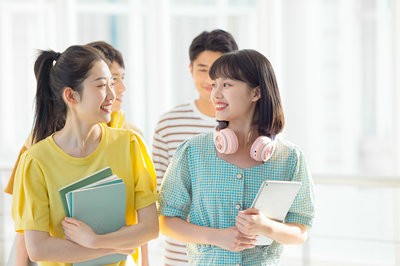 2025年西北民族大学在职研究生上课方式是什么？