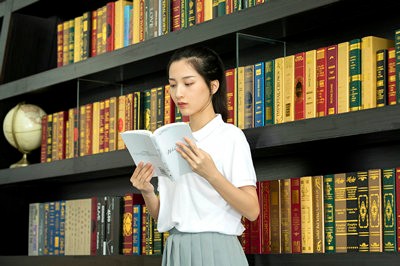 2025年北京工商大学在职研究生入学方式是什么？