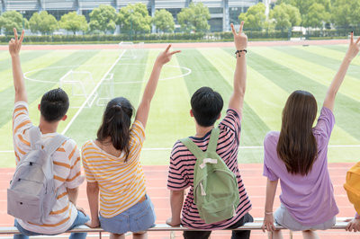 2025年浙江工商大学在职研究生录取分数线高不高？