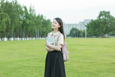2025年西安邮电大学在职研究生是双证吗？
