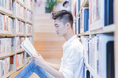 2025武汉纺织大学在职研究生含金量如何，企业认可吗？