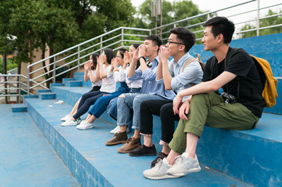 2025年武汉科技大学在职研究生有哪些报考条件，大专能不能报名？