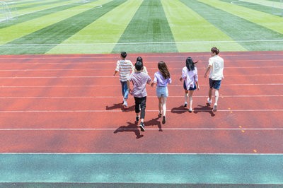 2025年新乡医学院在职研究生都有哪些上课方式可供选择？