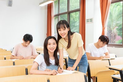 2025年北京工商大学在职研究生需要哪些条件？