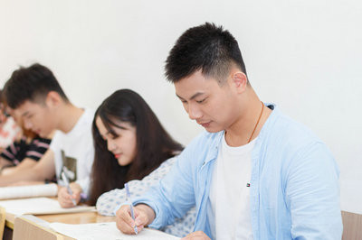 报考2021年在职研究生需要提交什么材料