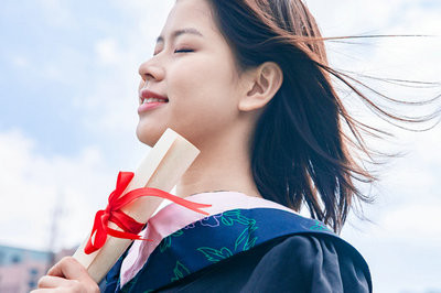报考出版在职研究生能获得什么证？