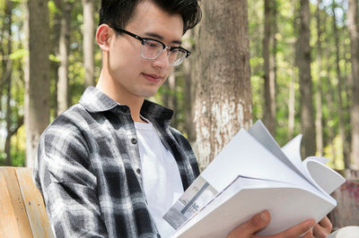 经济学在职研究生热门招生学校都是哪些？