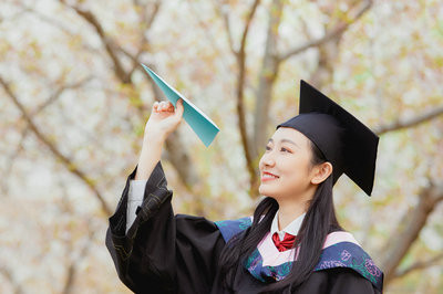 报考2022年在职研究生优势有哪些，企业认可吗？