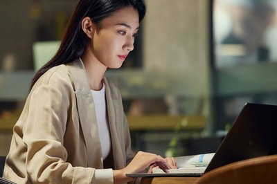中国人民大学在职课程培训班考试考哪几科？
