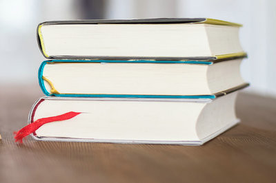 政治经济学在职研究生录取分数线高吗？