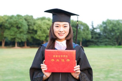 2022年新闻学在职研究生考试时间具体在什么时候？
