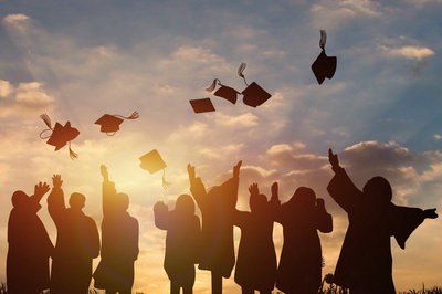 2023年财政学在职研究生招生时间是如何安排的？