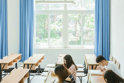 2023年报考心理健康教育在职研究生分数线多少？