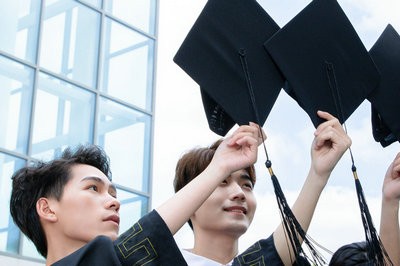 2023年材料科学与工程在职研究生报考流程是什么？