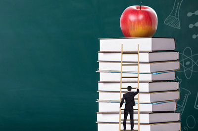 2022年同等学力申硕考试分数线是多少？