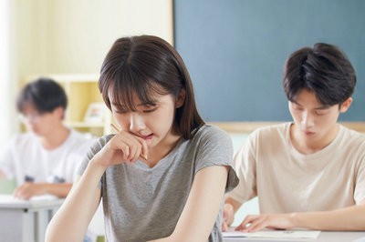 西班牙穆尔西亚大学国际硕士招生时间是什么时候？