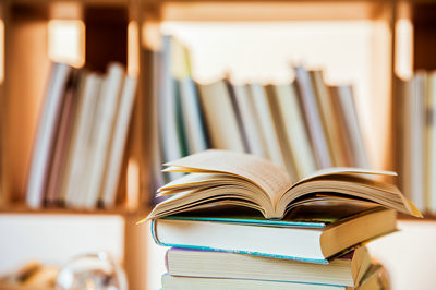 自考本科报考华东师范大学在职研究生报考条件是什么？