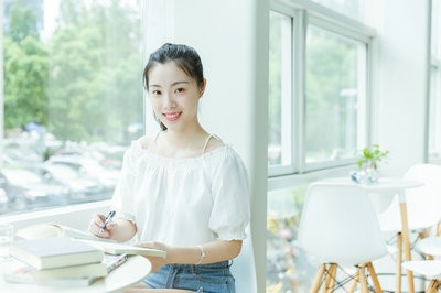 法国里昂IDRAC高等商业管理学院国际硕士值不值得去读？