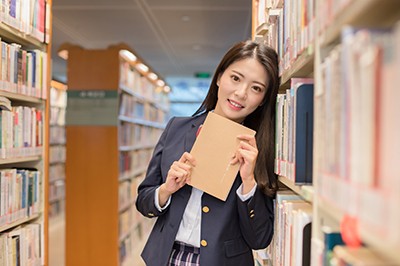 2023年黑龙江在职研究生学费是多少，好考吗？