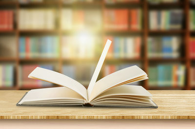 报考长沙理工大学在职研究生可以边工作边上学吗？