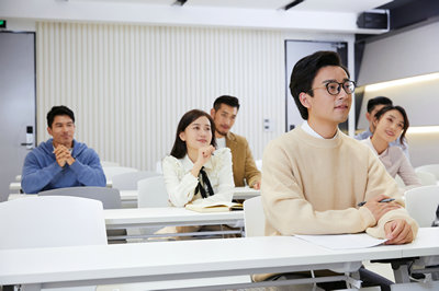 天津商业大学在职研究生