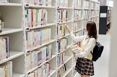 中国政法大学在职硕士考试科目是什么？