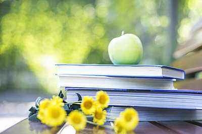 大专学历水平的人员可以报名学习在职研究生吗? 大专学历水平的人员可以报名学习在职研究生吗?